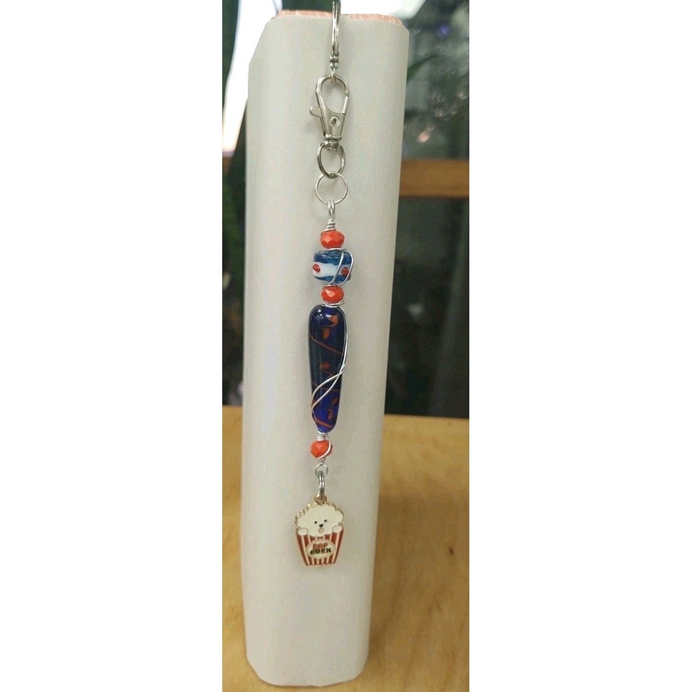 Handcrafted Bookmark Dog In Popcorn Wire Wrapped Lampwork Beads‎  7" Detachable